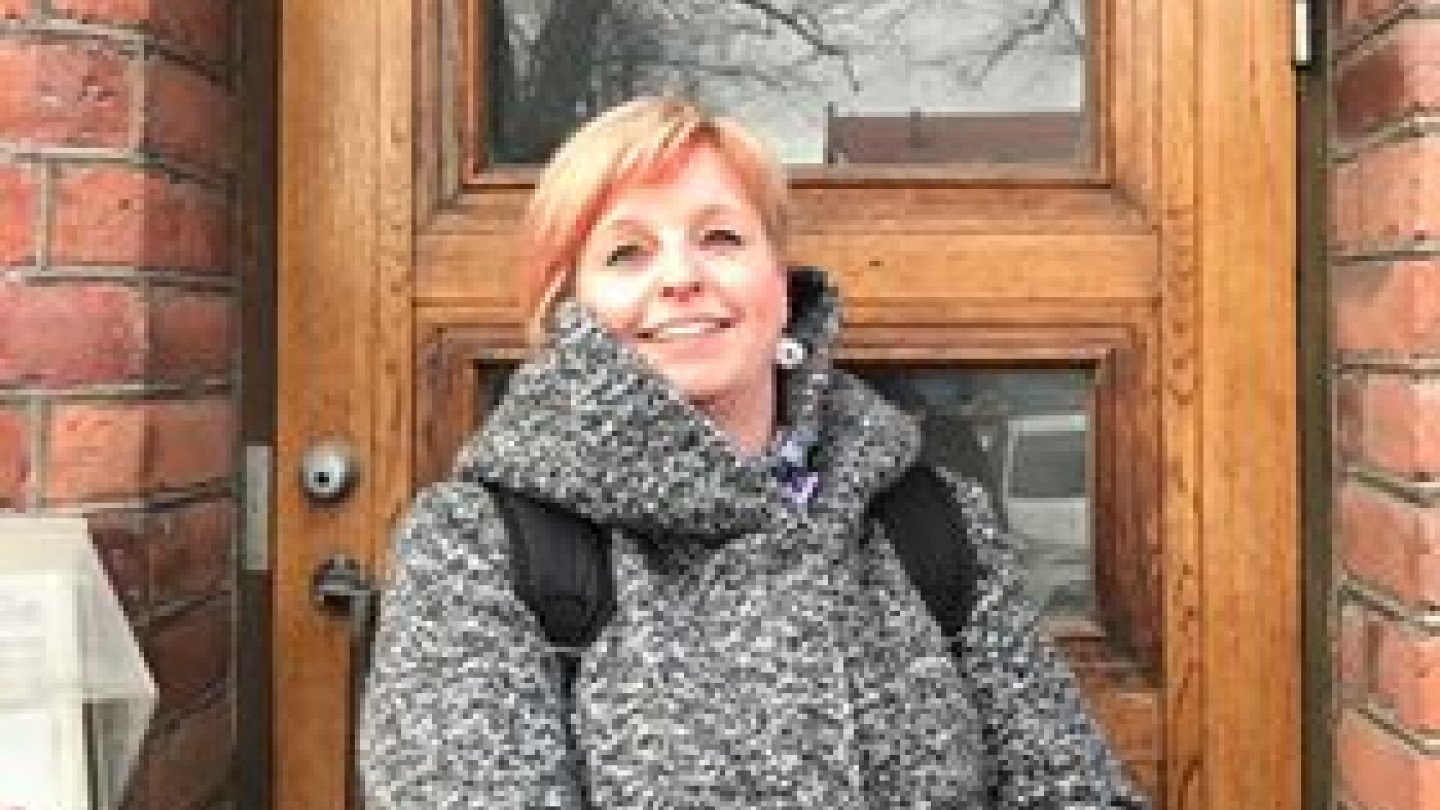Yliopistonopettaja Sirpa Karjalaisen mukaan sosiaalialalla on suuri tarve lisätä talousneuvontaosaamist